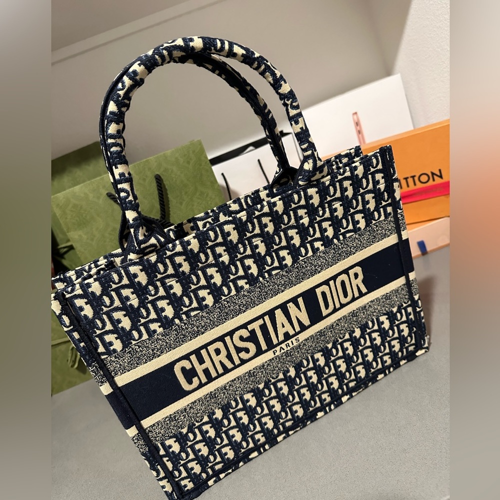 Medium Dior book tote